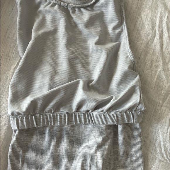 Lot of 7 women’s shirts - Old Navy, Universal Thread - Picture 4 of 14